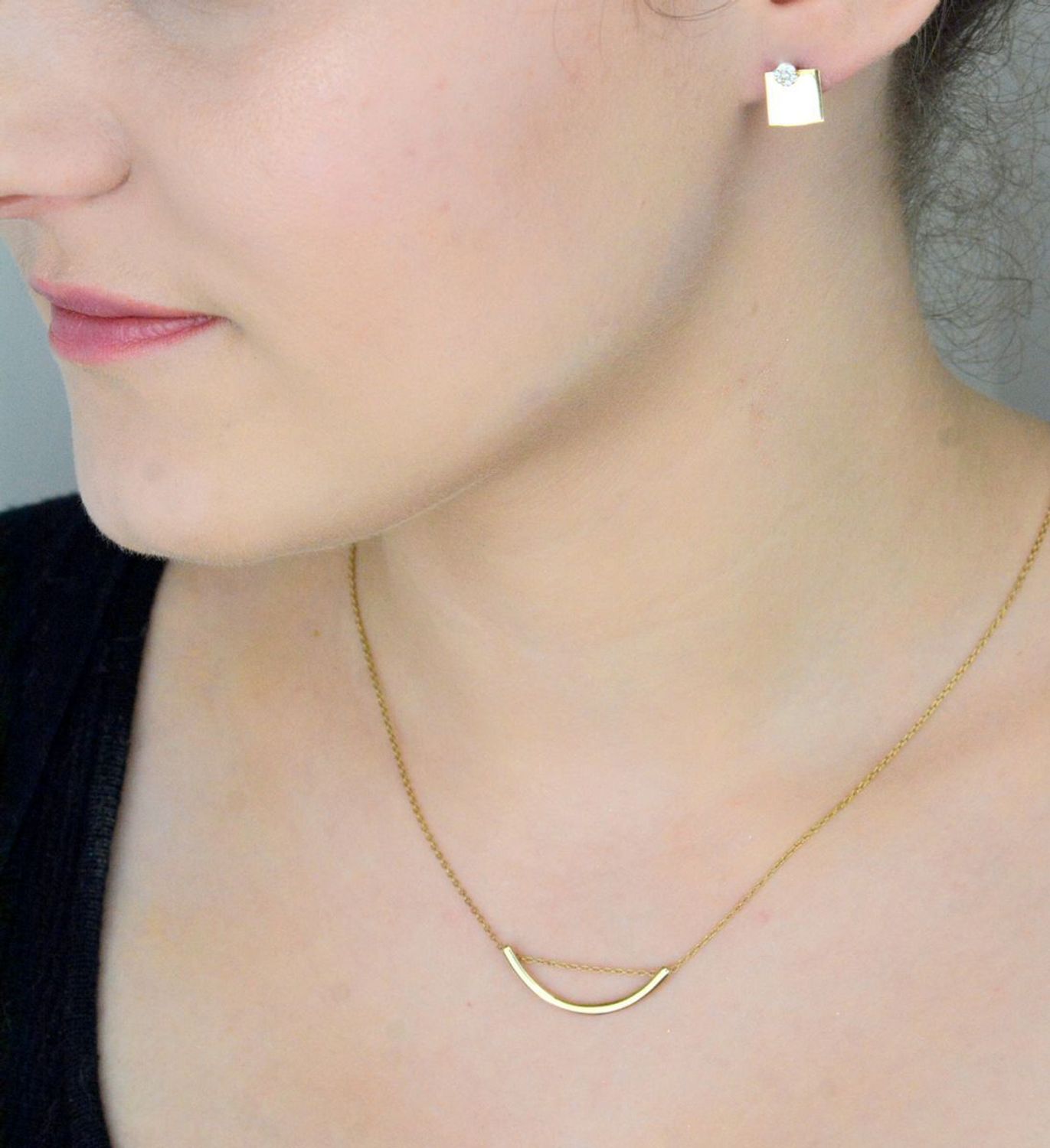 Kolczyki damskie wiszące złote kwadraty z cyrkonią KL2534A GR VII Złote kolczyki 585 kwadraciki. Te oryginalne kolczyki ze złota, kształtem elementu ozdobnego przypominają 1.jpg